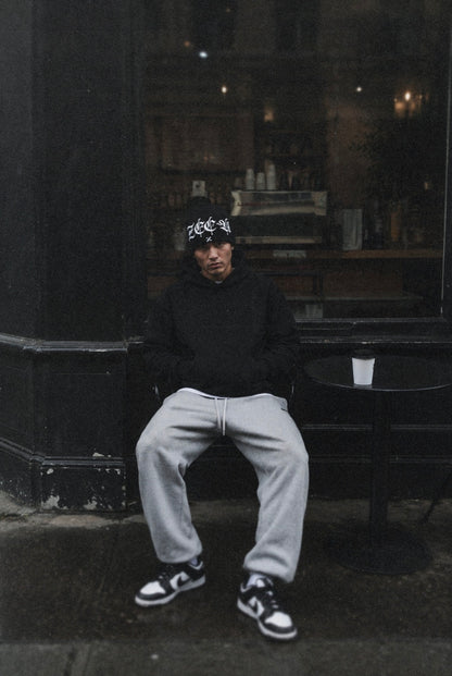 ZECUTIVE Beanie - Black
